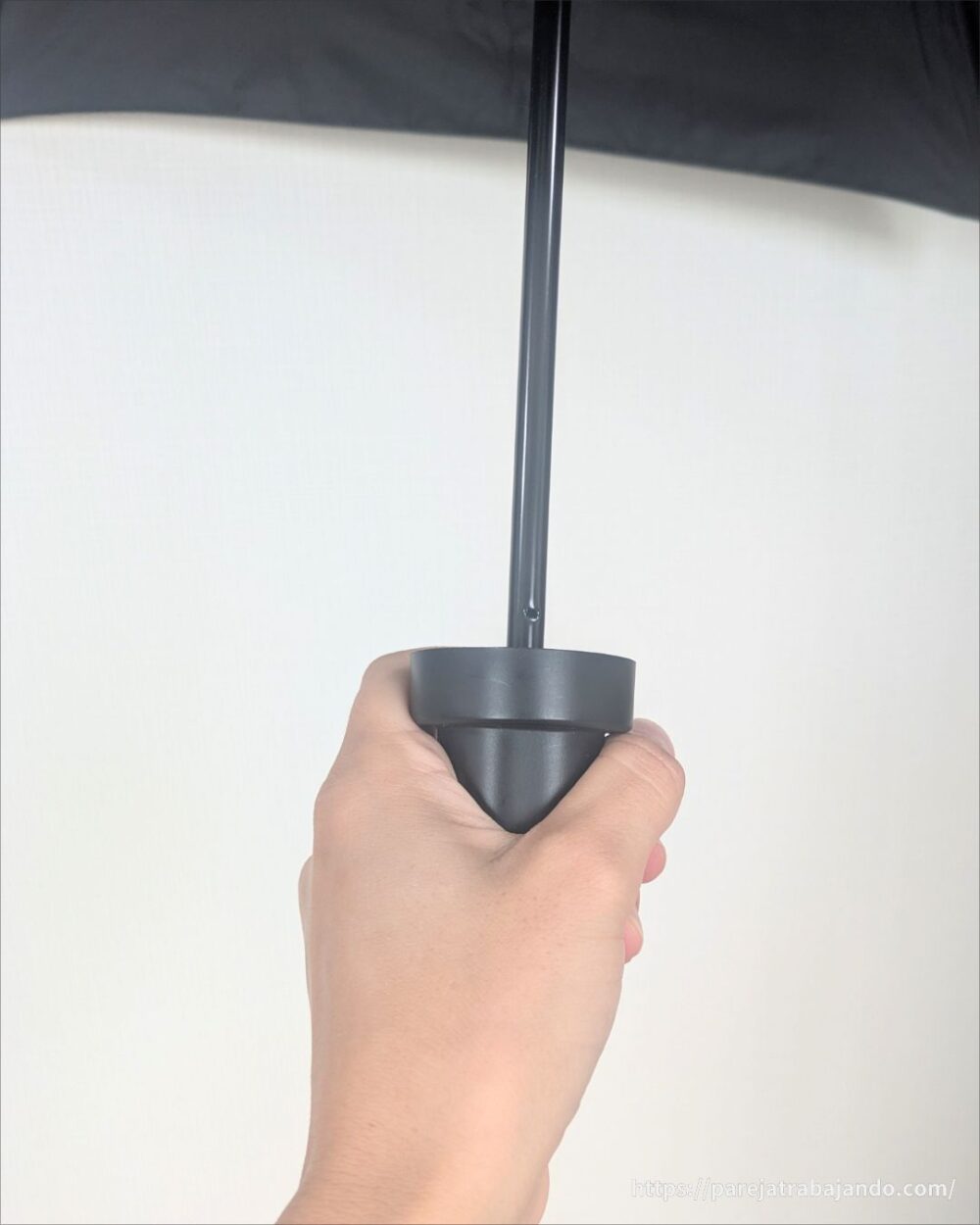 ITSUMO (イツモ) スリム ボトル 折りたたみ傘 LIGHT　使用イメージ13